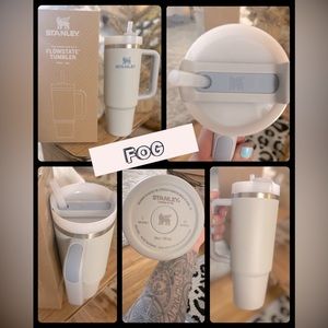 ⭐️Stanley 30 oz. ⭐️The Quencher H20 Flowstate Tumbler in   💨FOG💨